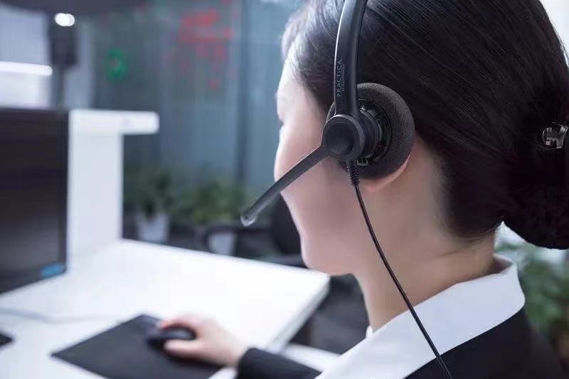 草莓网站入口紅酒招聘客服小姐姐！(圖1)